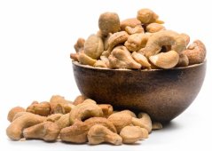 Kešu uzené 250 g, NaturBites