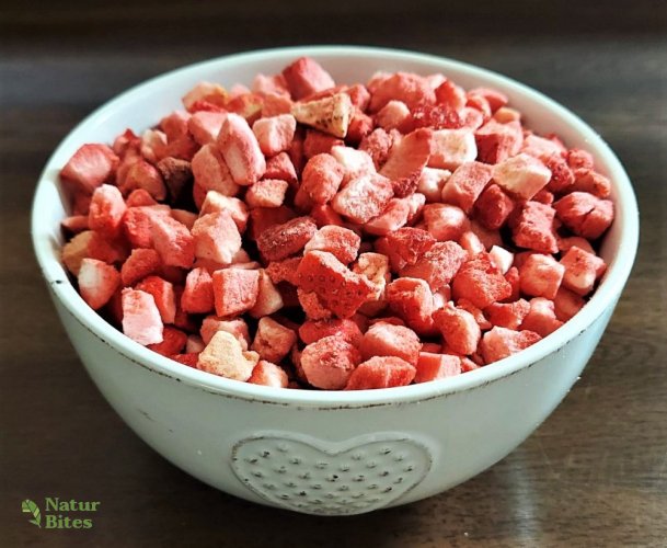 Jahody lyofilizované-kousky (sušené mrazem) 50g, NaturBites